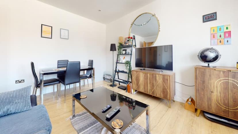 Western Road - Image 1