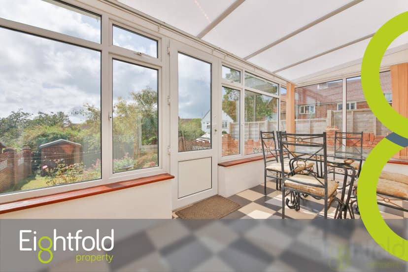 Major Close - Image 1