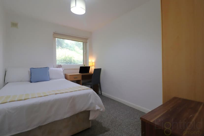 Highbrook Close - Image 3