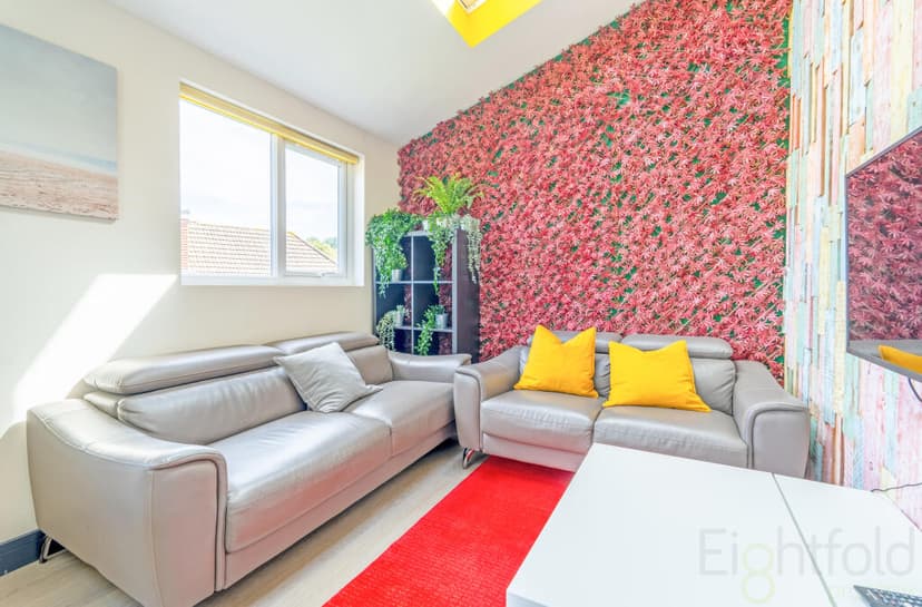 Southall Avenue - Image 1