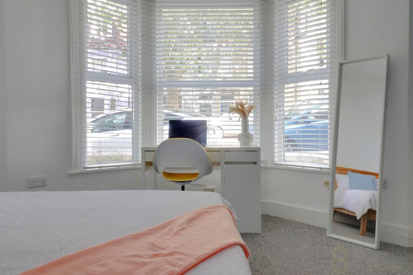 Clyde Road - Image 7