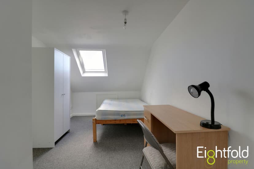 Coombe Road - Image 7