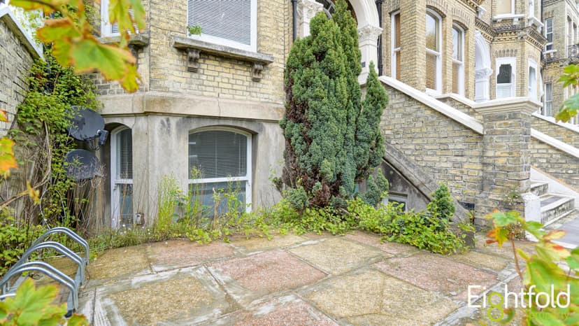 Cromwell Road - Image 3