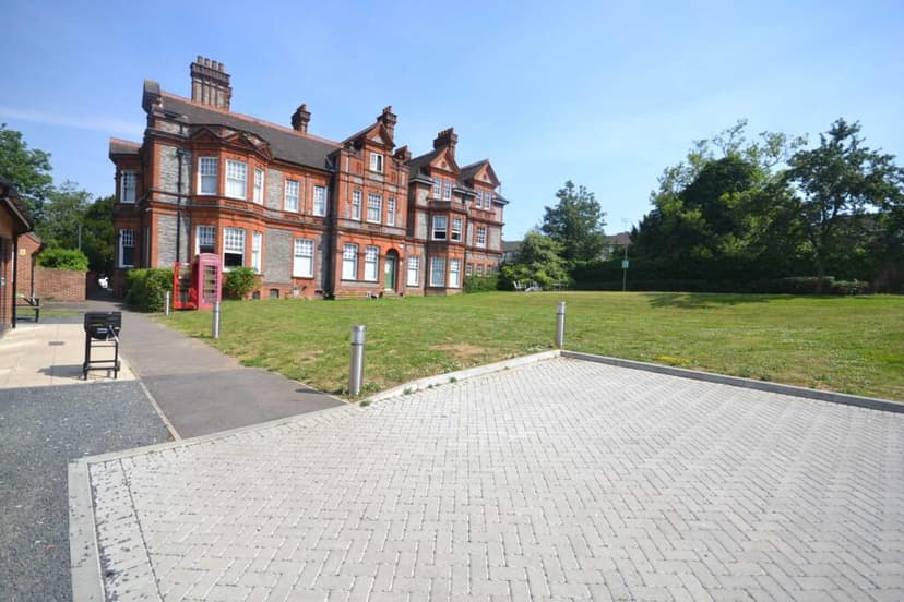 Allcroft Road - Image 4