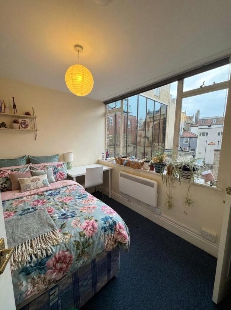 Denmark Street - Image 4