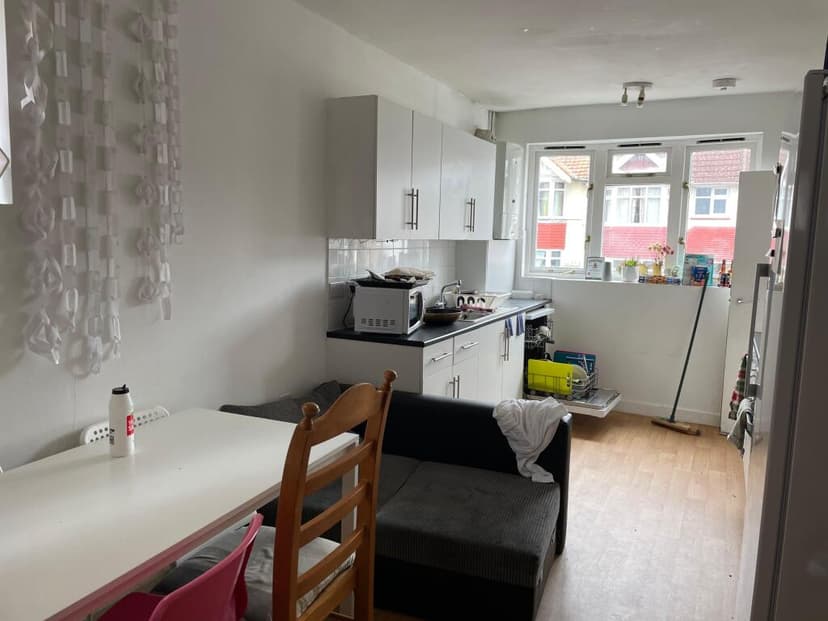 Hollingdean Terrace - Image 4