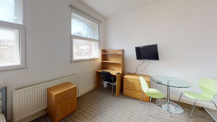 Carlton Chambers S13 - Image 4