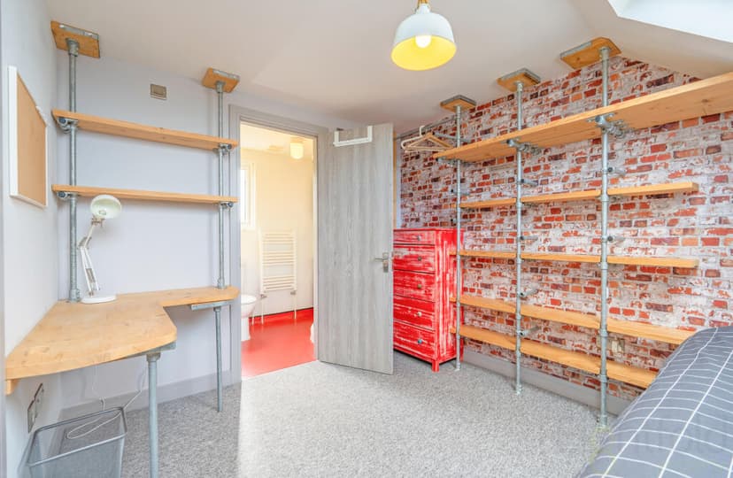 Bevendean Crescent - Image 2