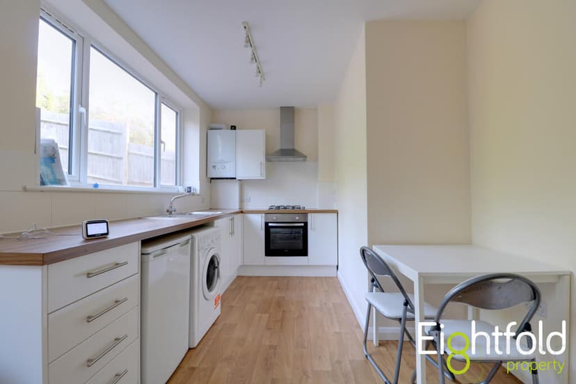 Crespin Way - Image 8