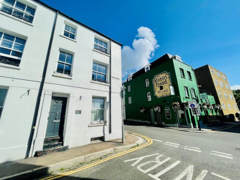 Cross Street - Image 1