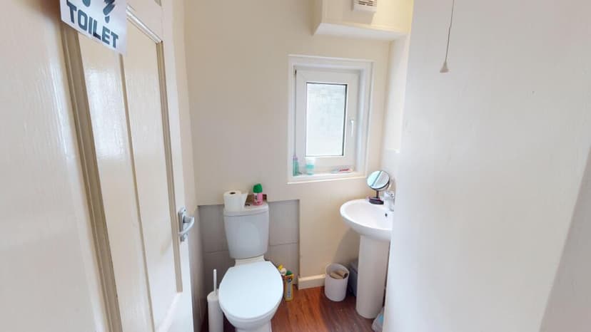 Viaduct Road - Image 5