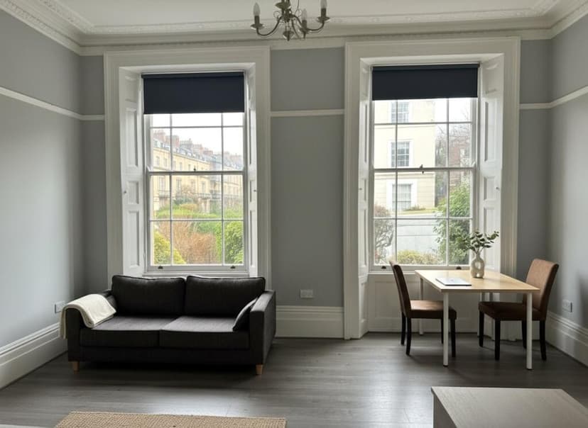 St Pauls Road (Studio) - Image 4