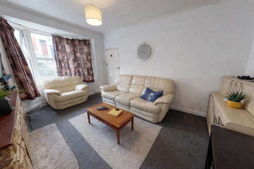 Newmarket Terrace - Image 4