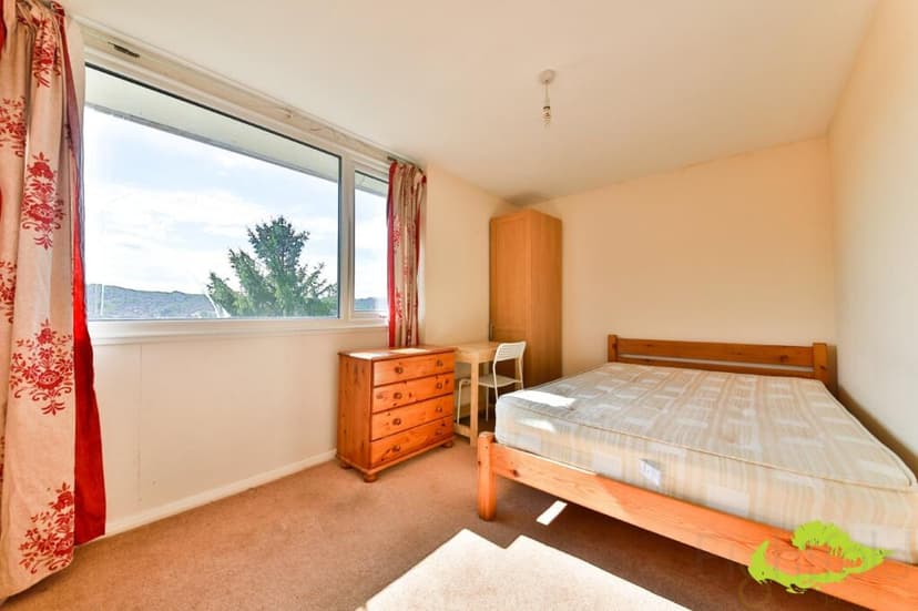 Thompson Road - Image 1