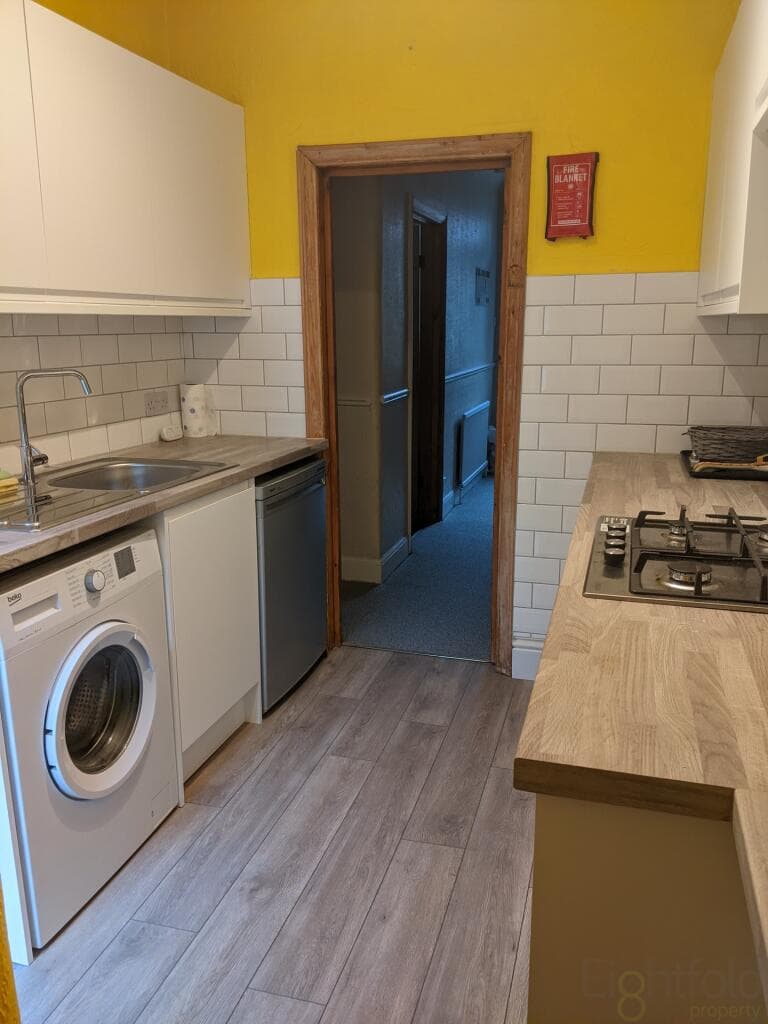 Coombe Road - Image 4