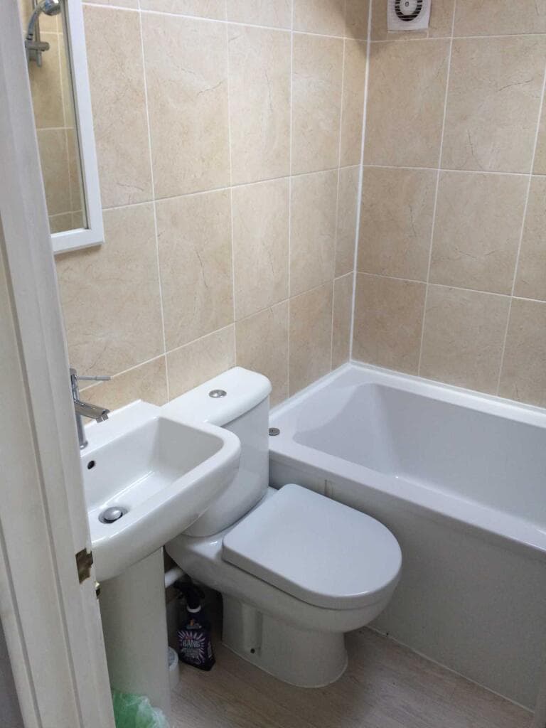 Surrey Road - Image 3