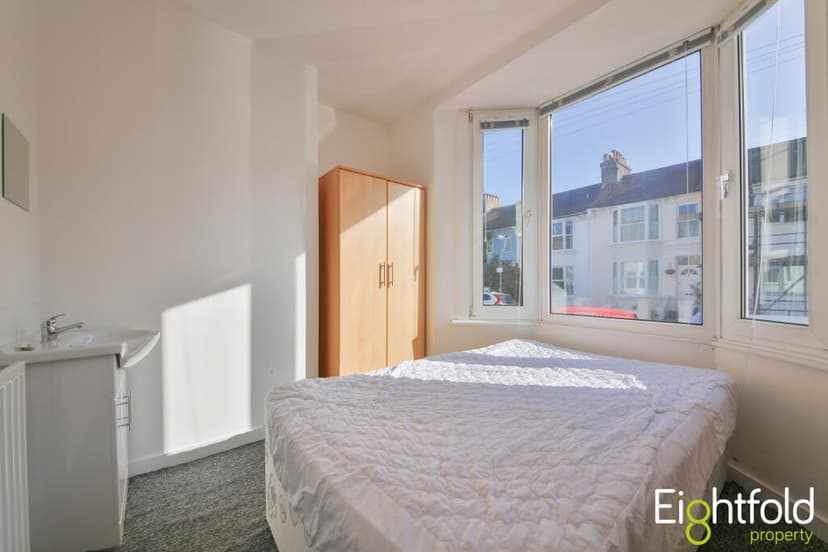 Caledonian Road - Image 2