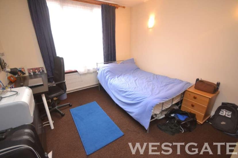 Donnington Gardens - Image 4