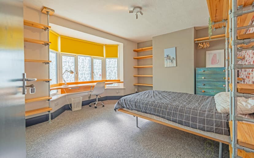 Bevendean Crescent - Image 4