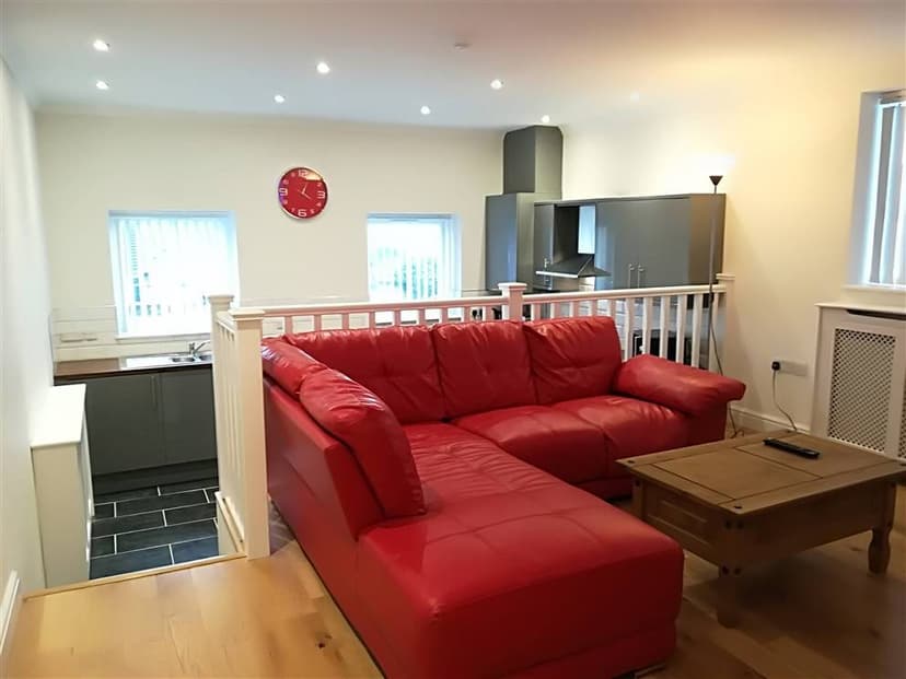 11 Sketty Road - Image 2