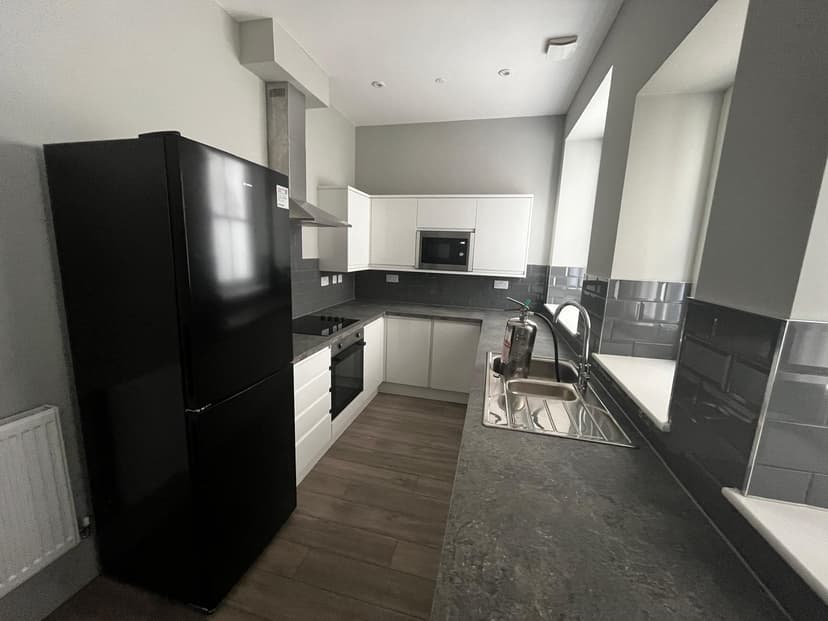62 Walter Rd - Image 7
