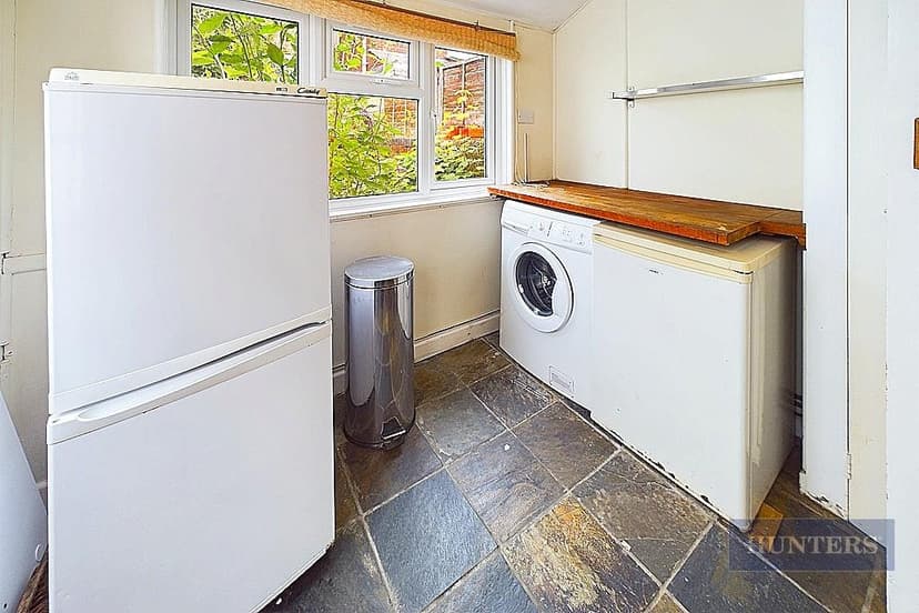 3 Cedar Road - Image 4