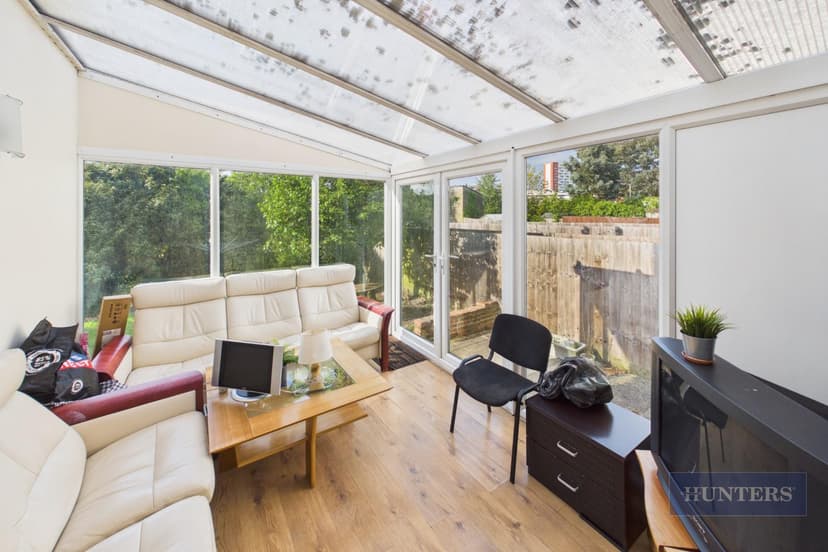 Room 1, 23 Emsworth Road - Image 5