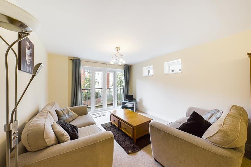 Room 7, 37 Selly Hill Road - Image 11
