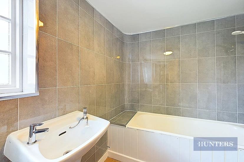 15, Daisy Road - Image 9