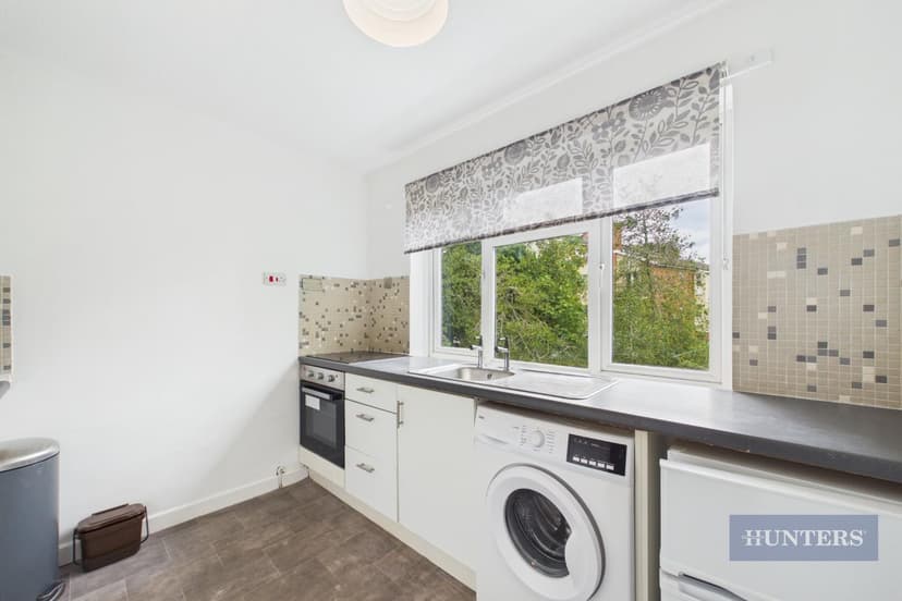Flat 12, Silverdale Court Silverdale Road - Image 3