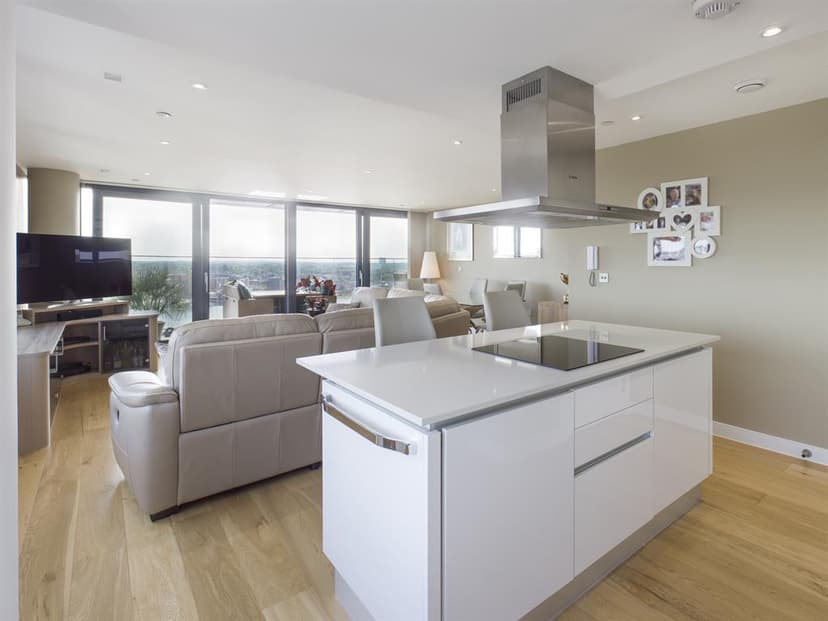 2, Eldon Road - Image 6