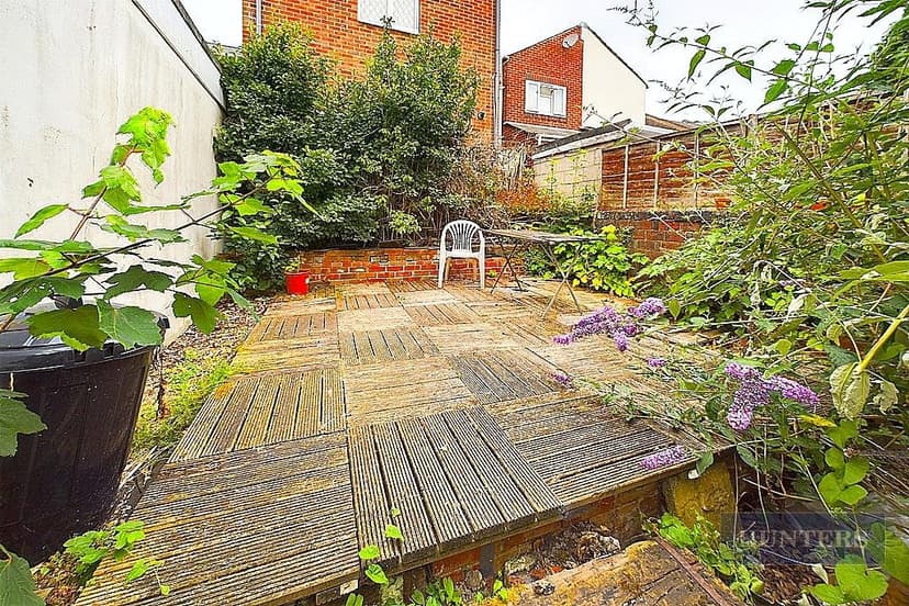 3 Cedar Road - Image 5