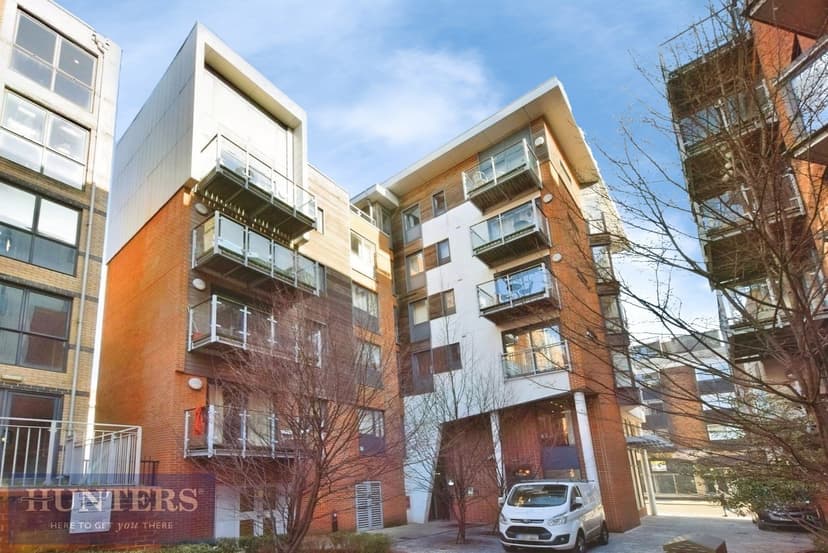 37, Kimber House 118 High Street - Image 11