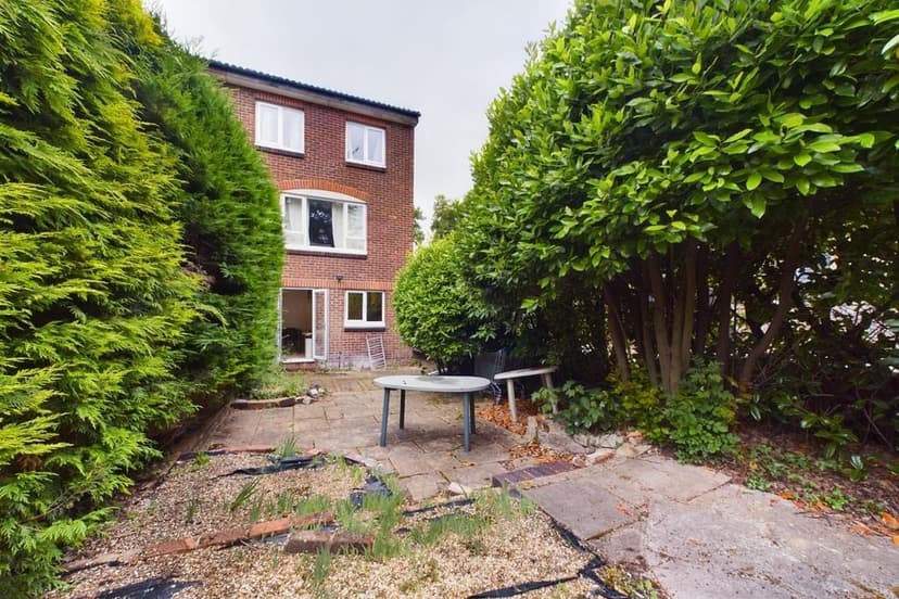 39, Exeter Road - Image 13