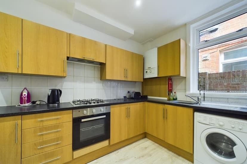 289, Dawlish Road - Image 8
