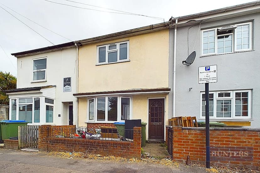 3 Cedar Road - Image 1