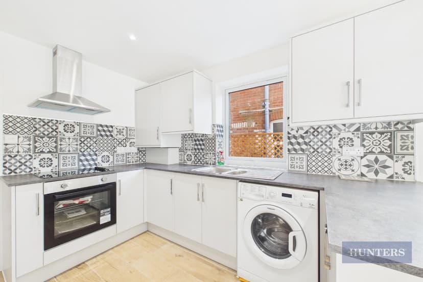 164, Hubert Road - Image 9
