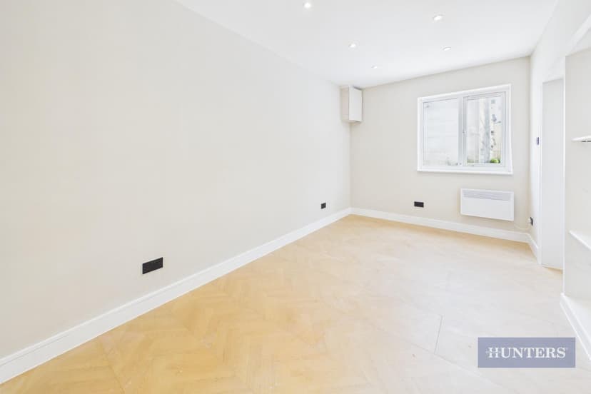 2H Ascupart Street - Image 2