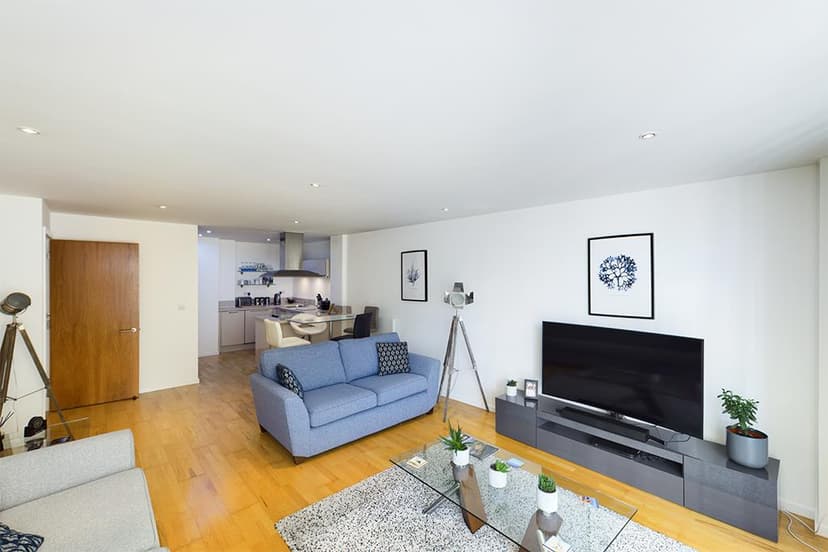 Flat 2, Oak Tree Lane - Image 5