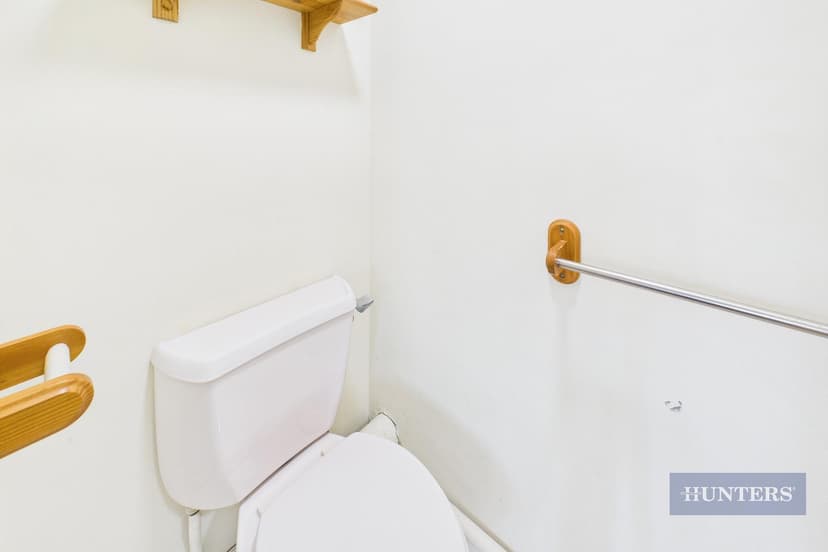 34 Berkeley Close - Image 22