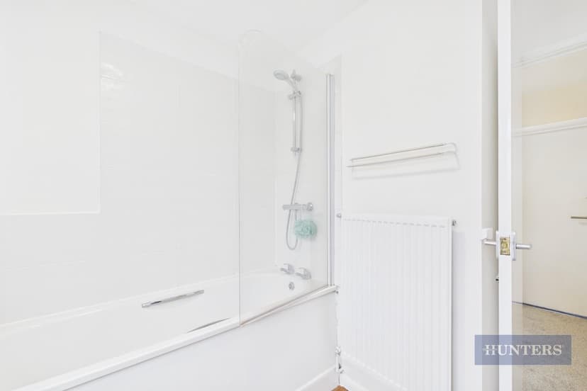 25A, Harold Road - Image 15