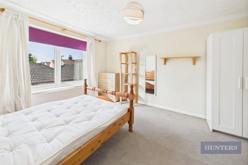 34 Berkeley Close - Image 14
