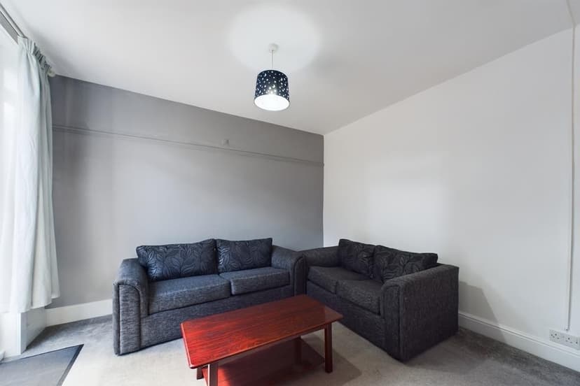 289, Dawlish Road - Image 10
