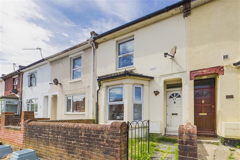 13, Albany Road - Image 1