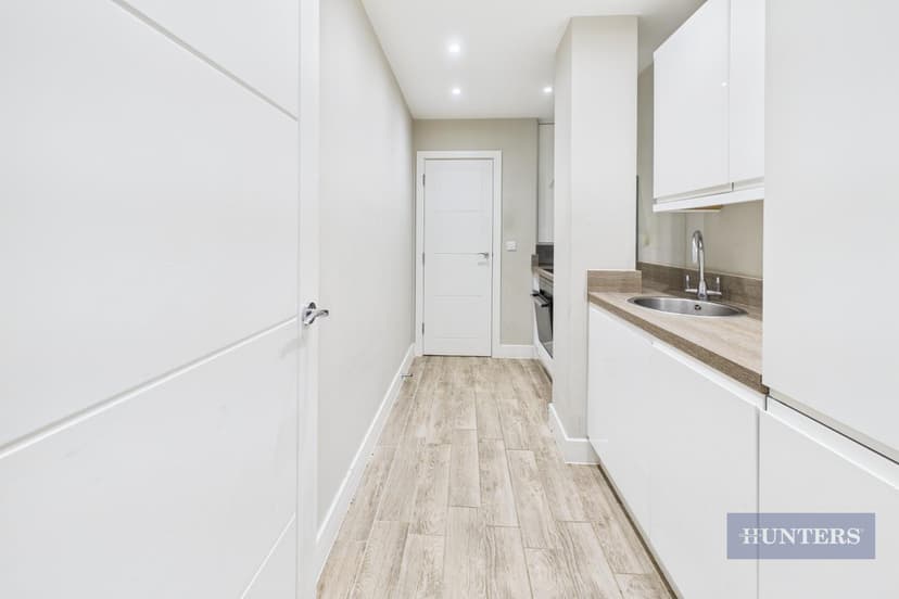 92, Raddlebarn Road - Image 3