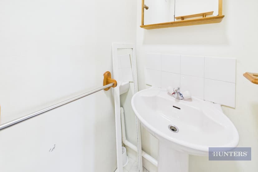 34 Berkeley Close - Image 21