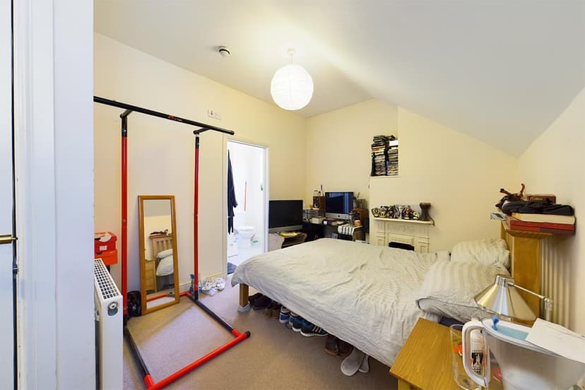 Room 6 67 Arthur Road - Image 6