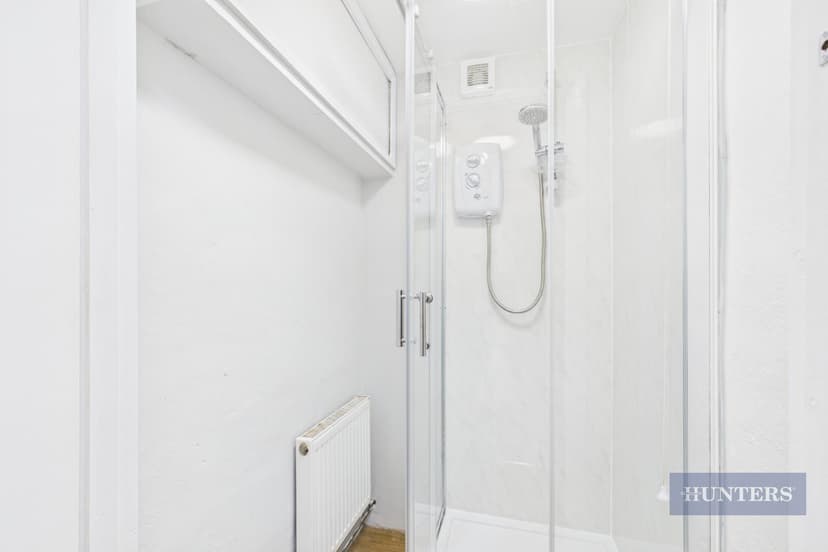 25A, Harold Road - Image 6