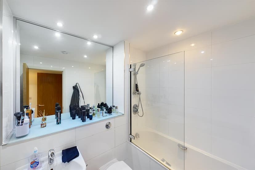 Flat 2, Oak Tree Lane - Image 11
