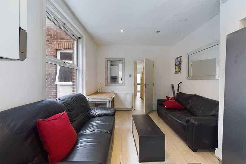 37, Quinton Road - Image 16